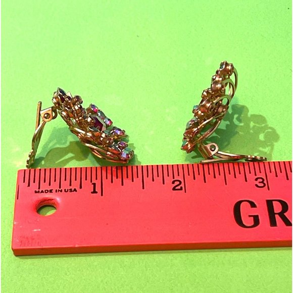 Vintage Gold-tone Sunburst Pattern Aurora Borealis Rhinestone Clip-on Earrings - Picture 6 of 10